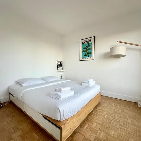 Le Feudon - Grand 2 Pieces Avec Balcon Et Parking Prive Apartmán Saint-Cloud