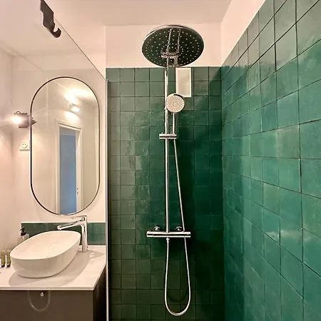 Le Feudon - Grand 2 Pieces Avec Balcon Et Parking Prive Apartmán