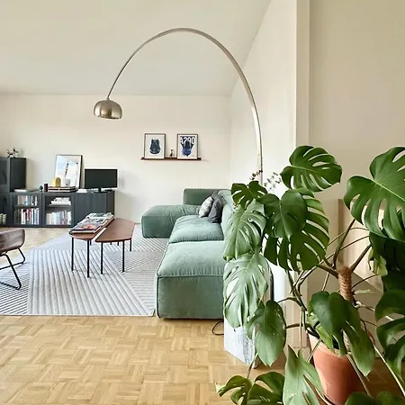 Le Feudon - Grand 2 Pieces Avec Balcon Et Parking Prive * Saint-Cloud